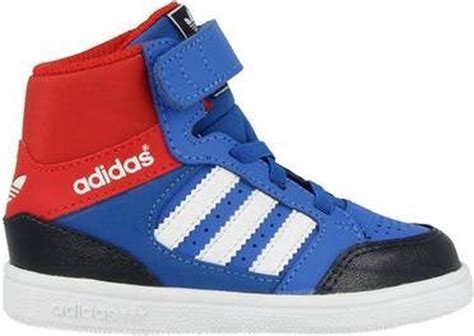 adidas kinderschoenen.